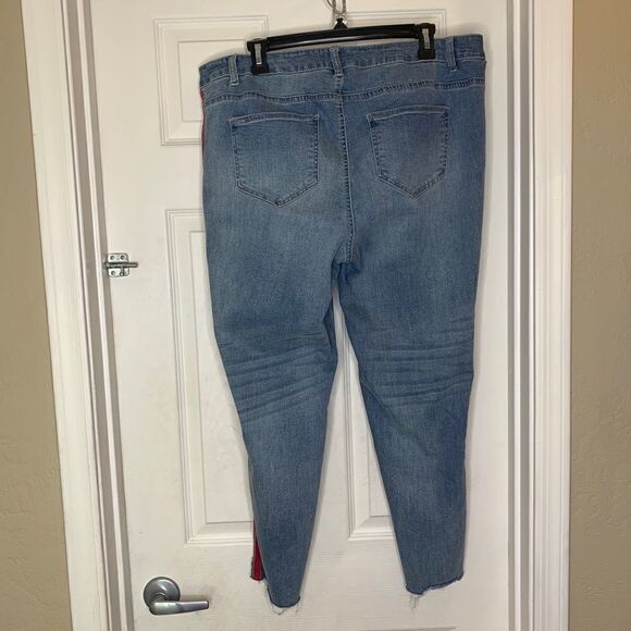 Fashion Nova Distressed Jeans Raw Hem Ankle Cutout - Picture 2 of 7